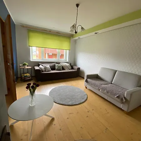 Appartement Aisa 11a *