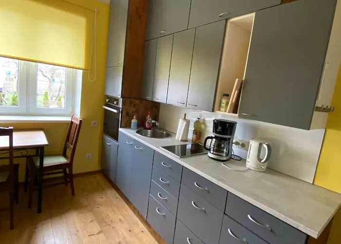 Aisa 11a アパート *